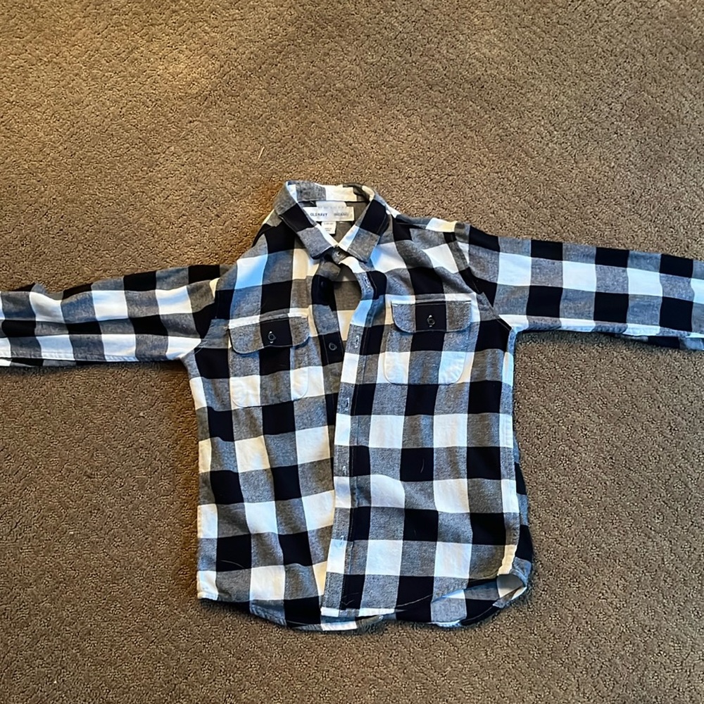 Black and white old navy jacket